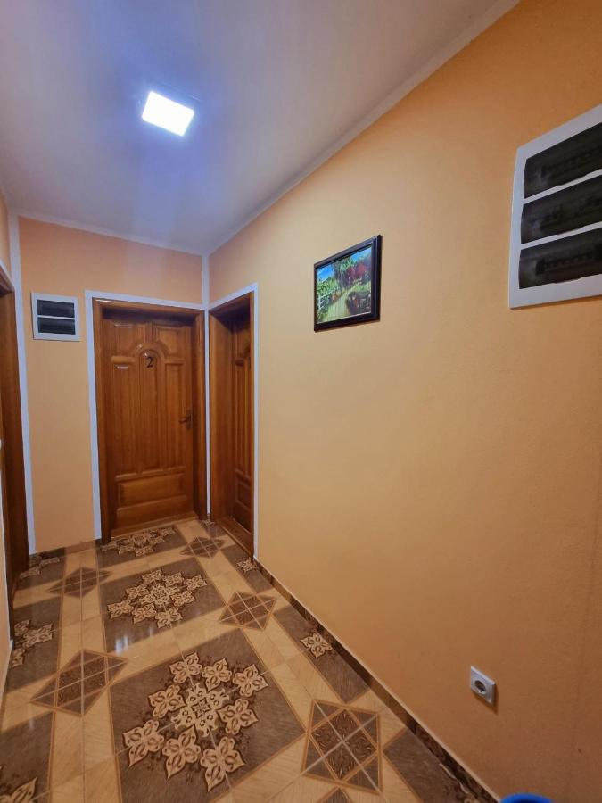 Grandino Holiday Rooms&Apartments Ulcinj Bagian luar foto