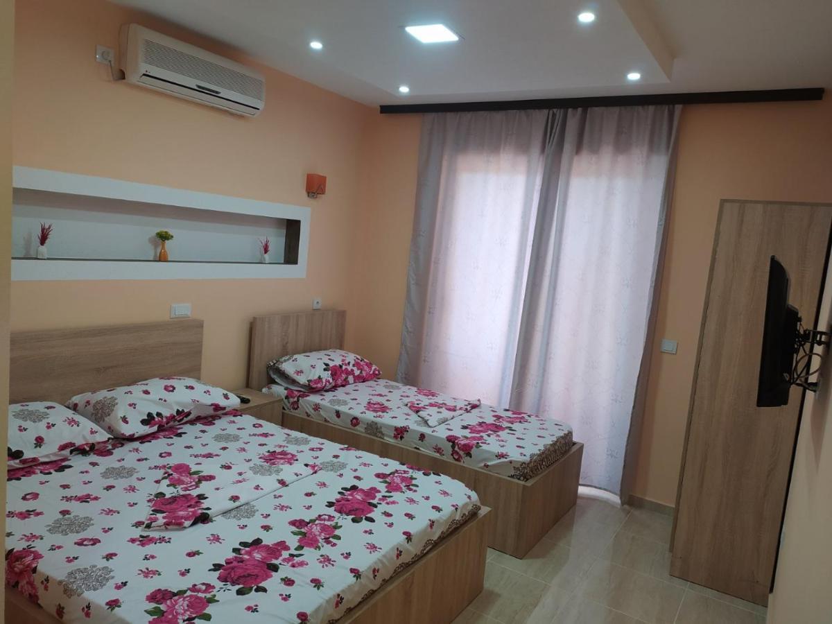 Grandino Holiday Rooms&Apartments Ulcinj Bagian luar foto