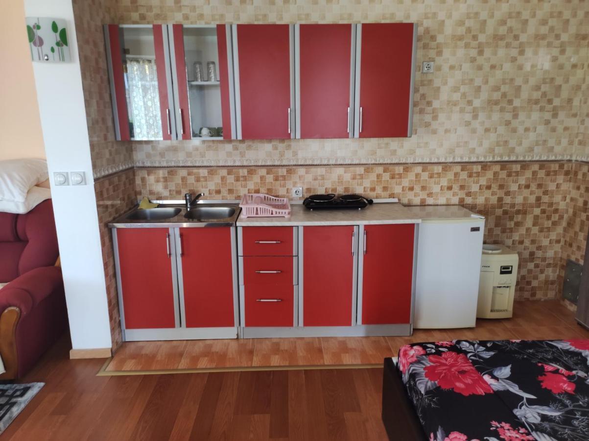 Grandino Holiday Rooms&Apartments Ulcinj Bagian luar foto
