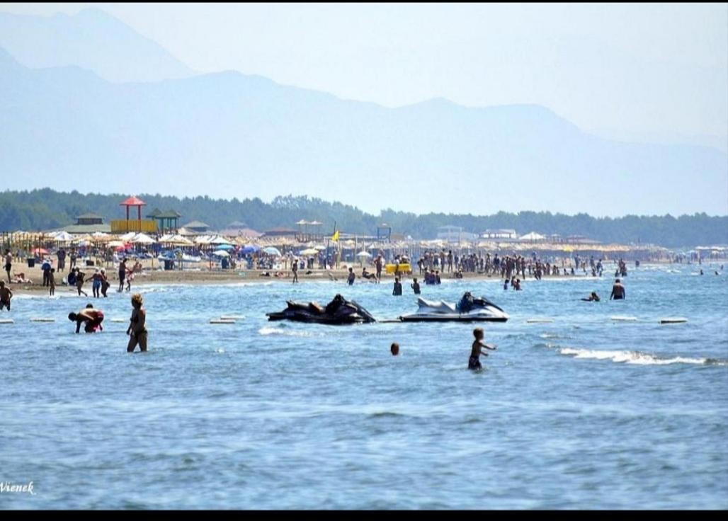 Grandino Holiday Rooms&Apartments Ulcinj Bagian luar foto
